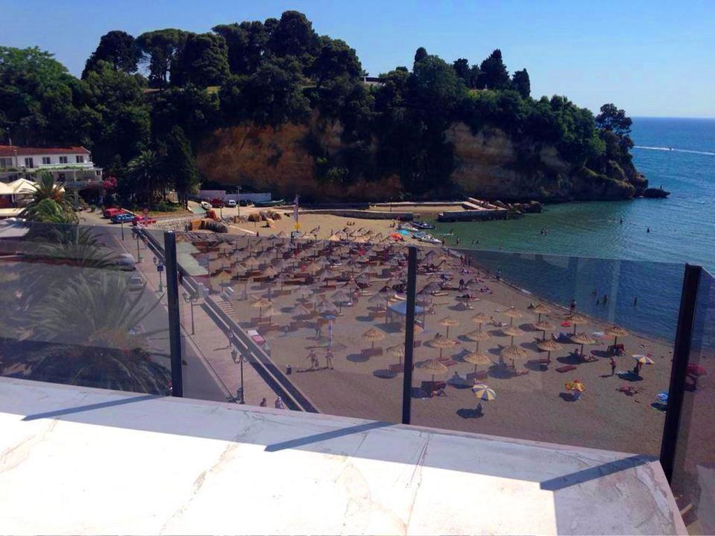 Hotel Cruiser Ulcinj Exterior photo