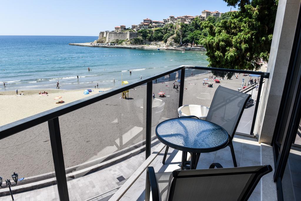 Hotel Cruiser Ulcinj Exterior photo